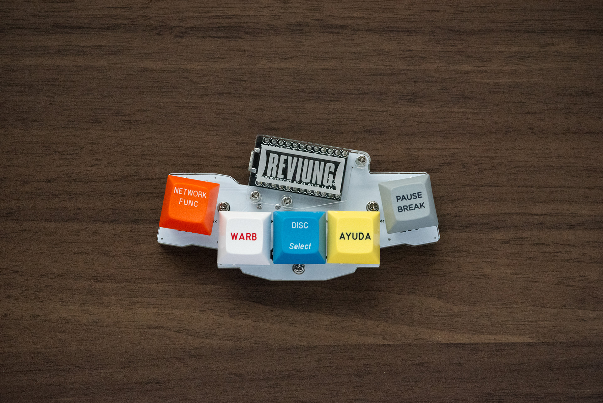 The completed Reviung 5 keyboard