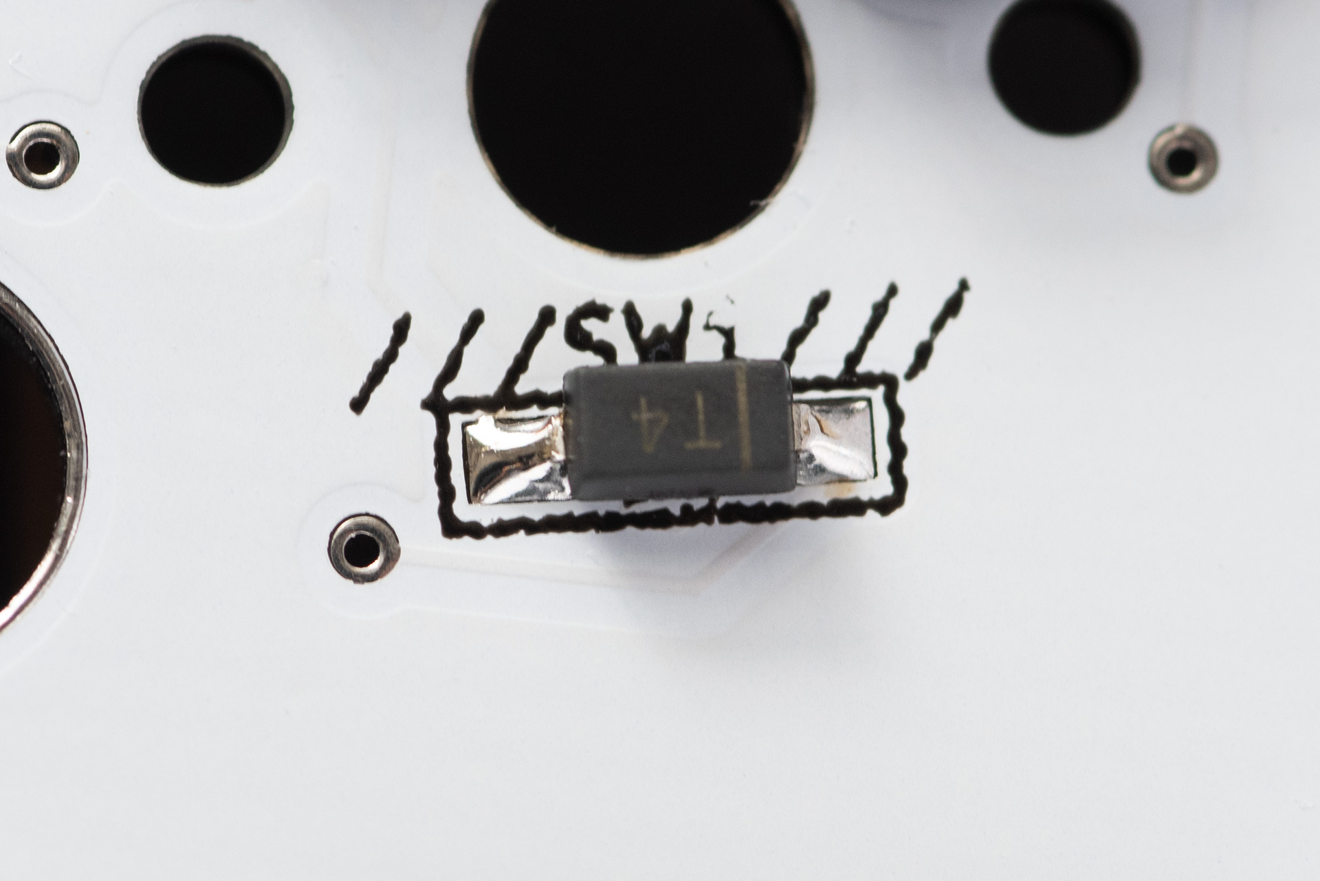 1N4148 SMD diodes soldered to the PCB